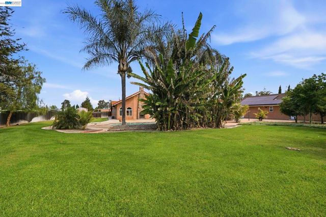 11378 Mountain View Rd, Tracy, CA 95376