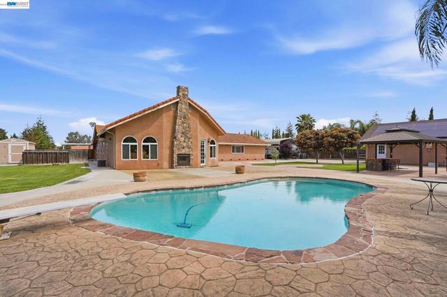 11378 Mountain View Rd, Tracy, CA 95376