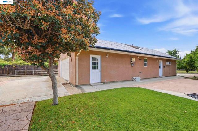 11378 Mountain View Rd, Tracy, CA 95376