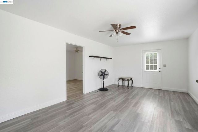11378 Mountain View Rd, Tracy, CA 95376