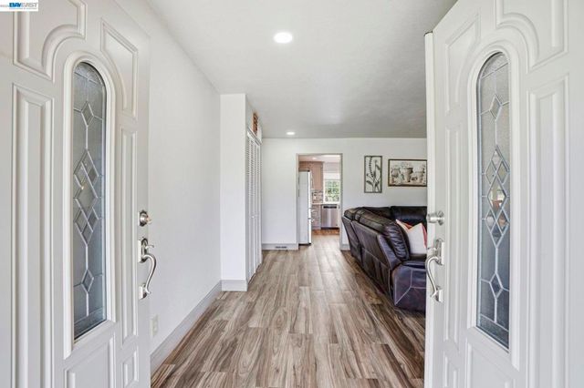 11378 Mountain View Rd, Tracy, CA 95376
