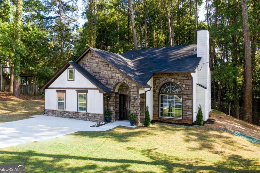 3563 Brenda Court, Douglasville, GA 30135