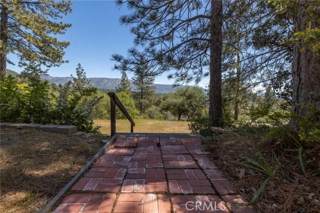54481 Pinchot Dr., North Fork, CA 93643