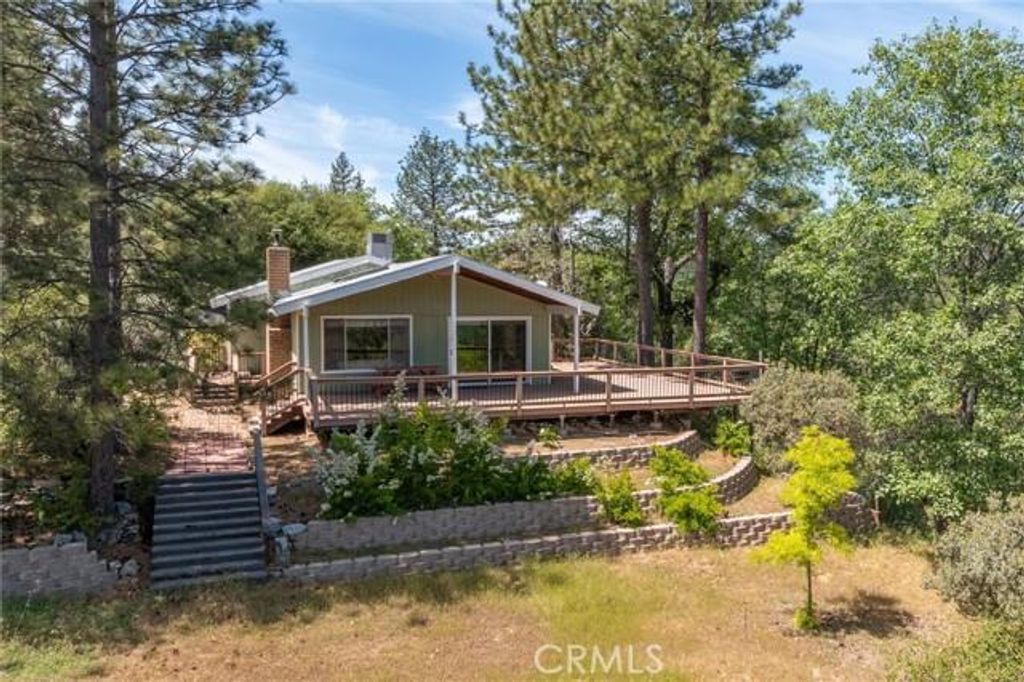 54481 Pinchot Dr., North Fork, CA 93643