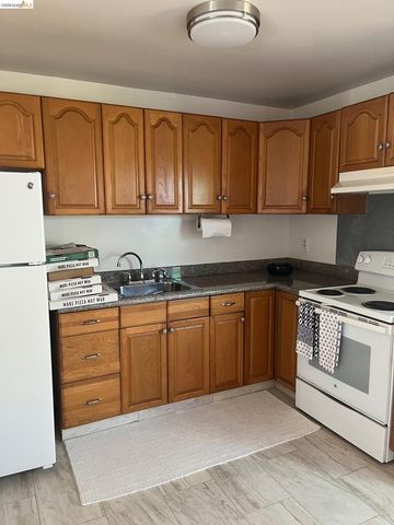 2425 San Joaquin St, Richmond, CA 94804
