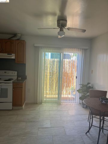 2425 San Joaquin St, Richmond, CA 94804