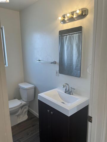 2425 San Joaquin St, Richmond, CA 94804