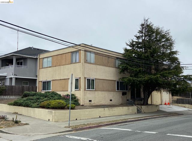 2425 San Joaquin St, Richmond, CA 94804