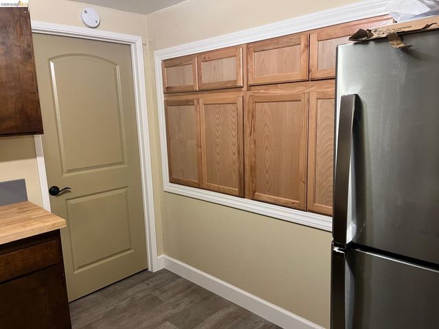 2425 San Joaquin St, Richmond, CA 94804