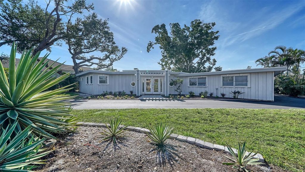 1718 CARIBBEAN DRIVE, Sarasota, FL 34231