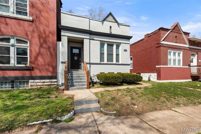 7205 Pennsylvania Avenue, St Louis, MO 63111