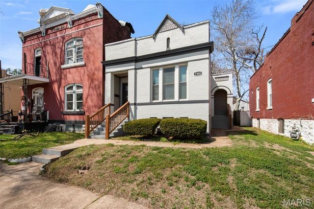 7205 Pennsylvania Avenue, St Louis, MO 63111