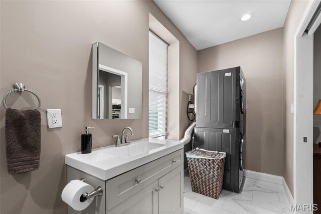 7205 Pennsylvania Avenue, St Louis, MO 63111