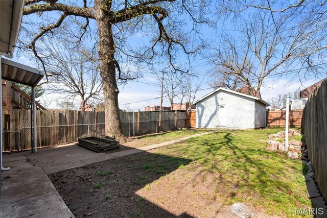 7205 Pennsylvania Avenue, St Louis, MO 63111