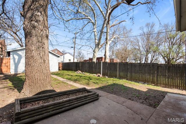 7205 Pennsylvania Avenue, St Louis, MO 63111