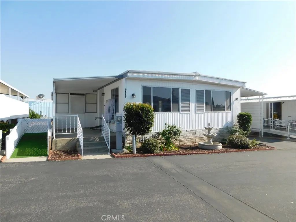 12220 5TH 226, Yucaipa, CA 92399