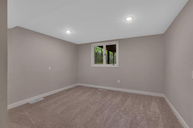 1455 25th Street SE, Saint Cloud, MN 56304