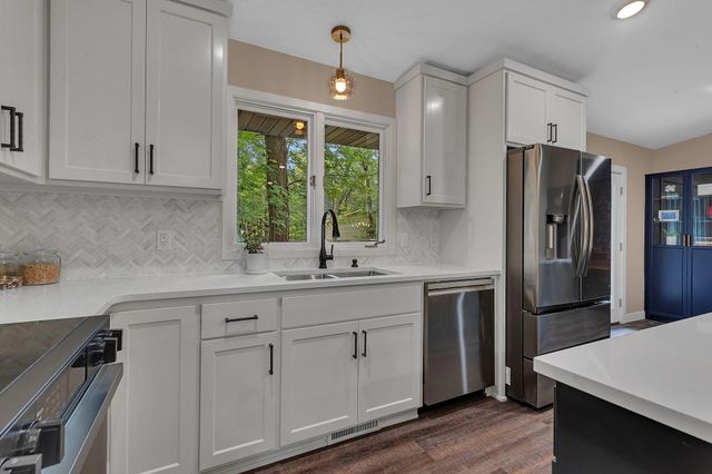 1455 25th Street SE, Saint Cloud, MN 56304