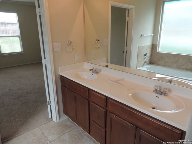 345 Maple Way, New Braunfels, TX 78132