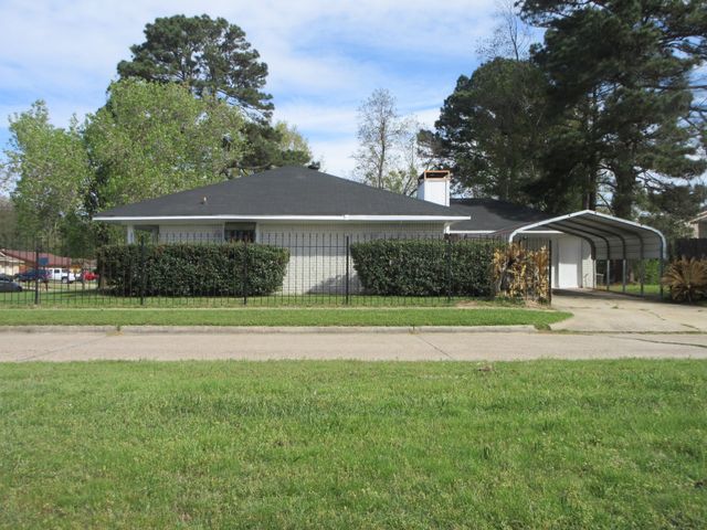 7215 Marseille Drive, Shreveport, LA 71108