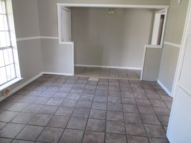 7215 Marseille Drive, Shreveport, LA 71108