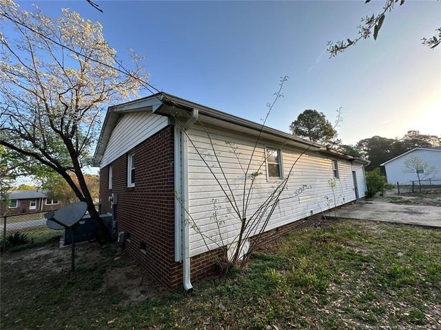 864 Durwood Drive, Fayetteville, NC 28311