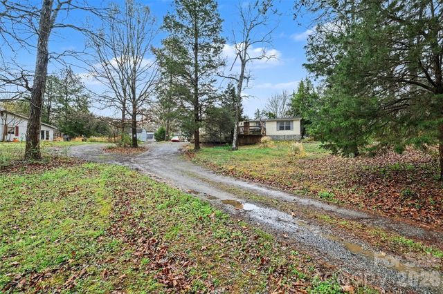 6107 RAINTREE Circle, Concord, NC 28027