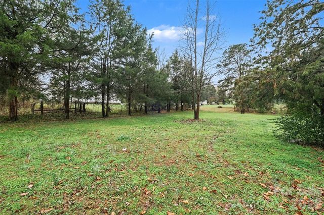 6107 RAINTREE Circle, Concord, NC 28027