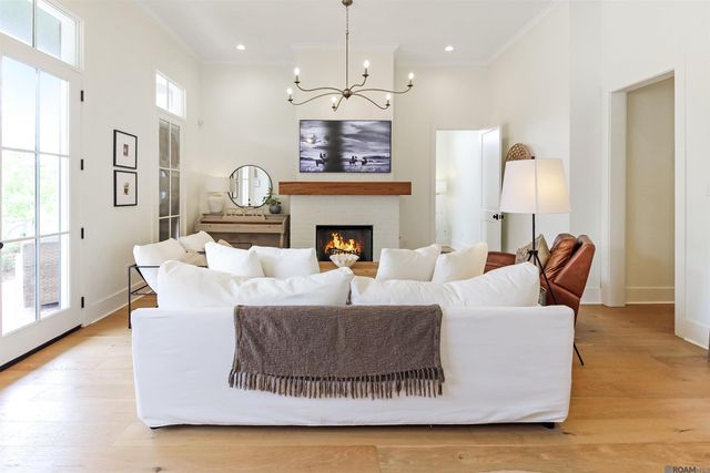 3199 Pointe-marie Dr, Baton Rouge, LA 70820