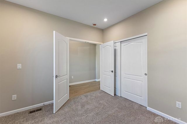 410 S Landon Lane, Springfield, OH 45505