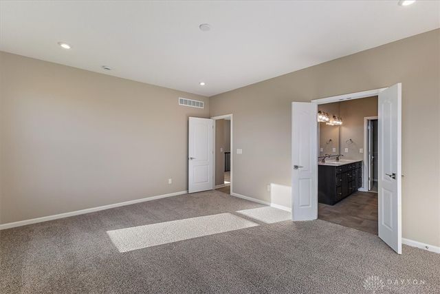 410 S Landon Lane, Springfield, OH 45505