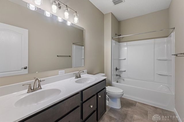 410 S Landon Lane, Springfield, OH 45505