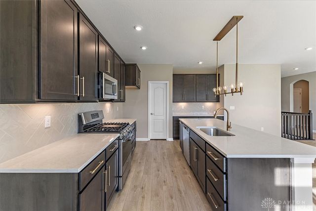 410 S Landon Lane, Springfield, OH 45505