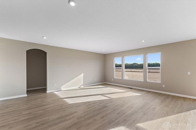 410 S Landon Lane, Springfield, OH 45505