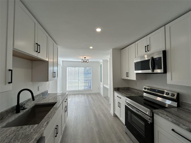 16160 Seahorse Drive, Houston, TX 77062