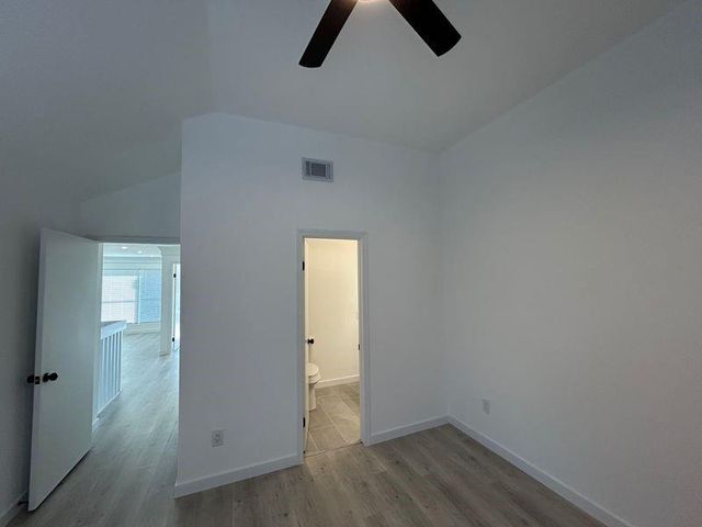 16160 Seahorse Drive, Houston, TX 77062