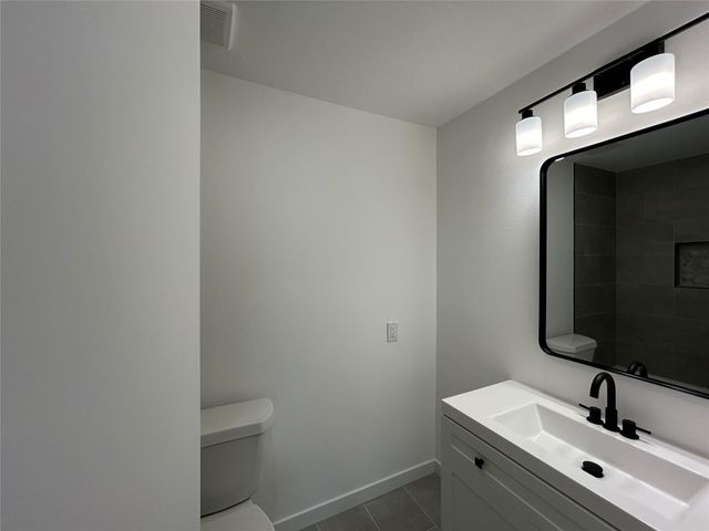 16160 Seahorse Drive, Houston, TX 77062