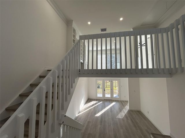 16160 Seahorse Drive, Houston, TX 77062