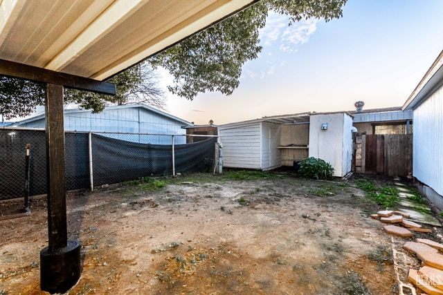 601 Pacheco Road 11, Bakersfield, CA 93307