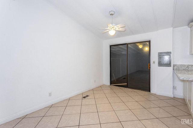 601 Pacheco Road 11, Bakersfield, CA 93307