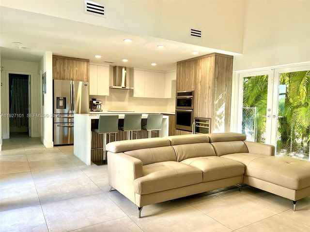 4445 Red Rd, Coral Gables, FL 33155