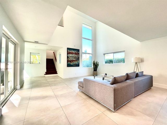 4445 Red Rd, Coral Gables, FL 33155