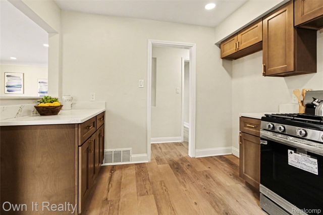 15574 Fox, Redford Charter Township, MI 48239