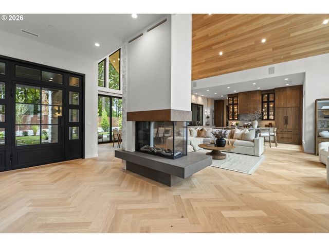 15802 Nw 14th Ave, Vancouver, WA 98685