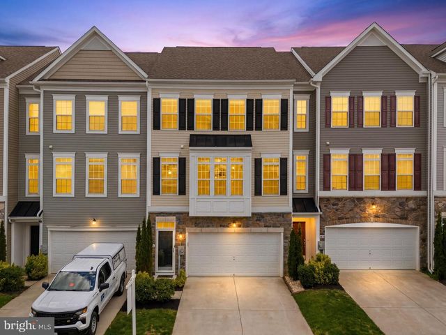 20211 CAPITAL LN, Hagerstown, MD 21742