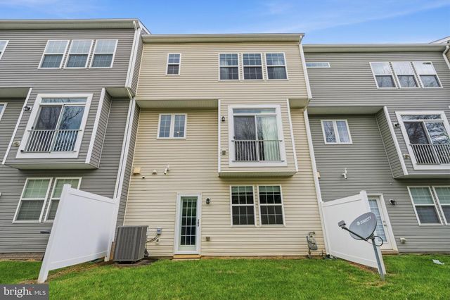 20211 CAPITAL LN, Hagerstown, MD 21742