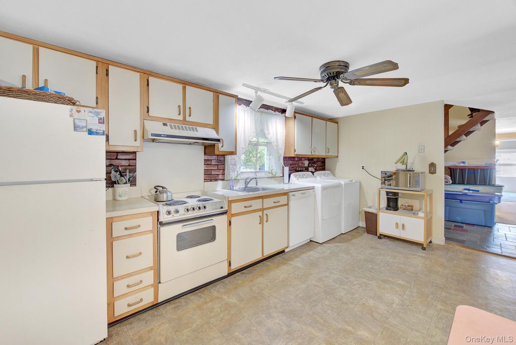 14 Campus Lane, Ronkonkoma, NY 11779 — photo 5