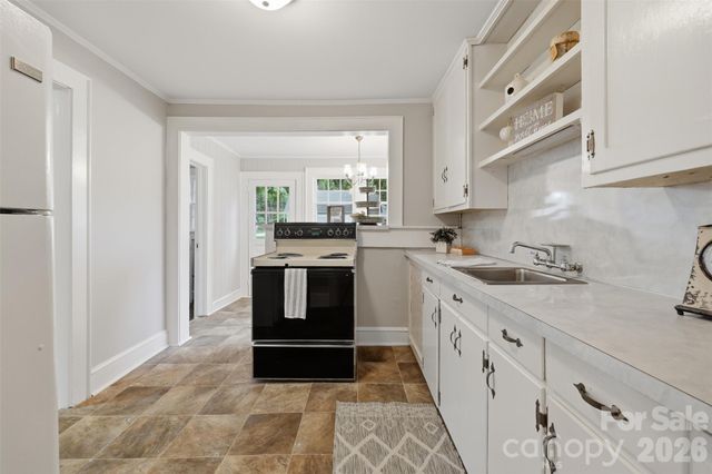 267 S Center Street, Taylorsville, NC 28681