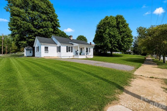 267 S Center Street, Taylorsville, NC 28681
