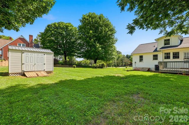 267 S Center Street, Taylorsville, NC 28681
